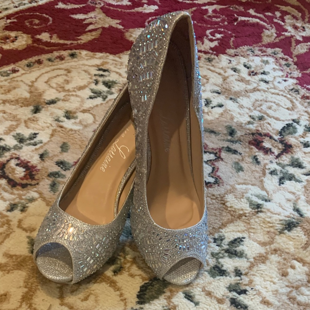 Lauren Lorraine's Sparkling 4 inch heels